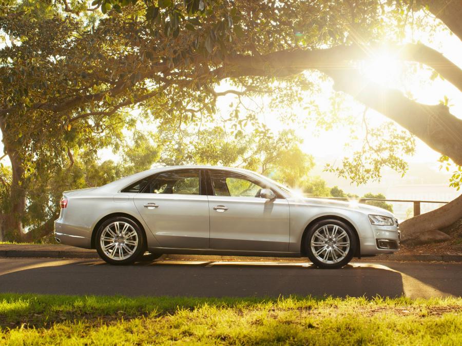  Audi A8 3.0 TDI Quattro (D4) 2014 года  (AU) (фото 5 из 22)